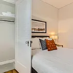 Detroit By Modern Midstay - On City Park #T22